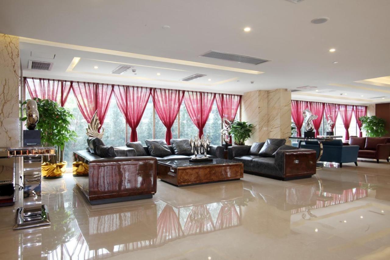 Guangzhou Jin Wan Li Business Hotel Экстерьер фото