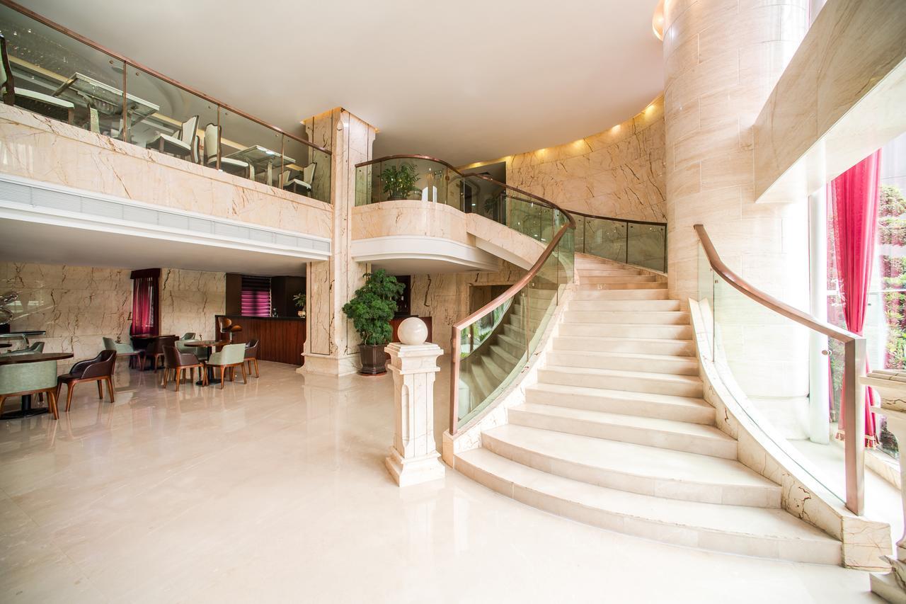 Guangzhou Jin Wan Li Business Hotel Экстерьер фото